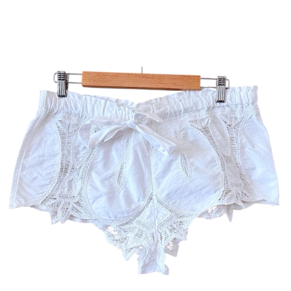 FREE PEOPLE Brittany Embroidered Micro Shorts White Size M - Picture 2 of 10